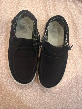 Hey Dude Wendy’s Basics Black